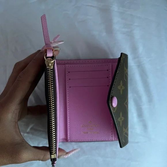 PINK TRIFOLD wallet Louis V - Picture 6 of 7